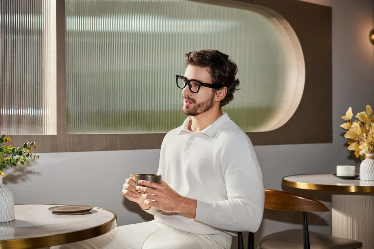 Ray-Ban Meta Smart Glasses