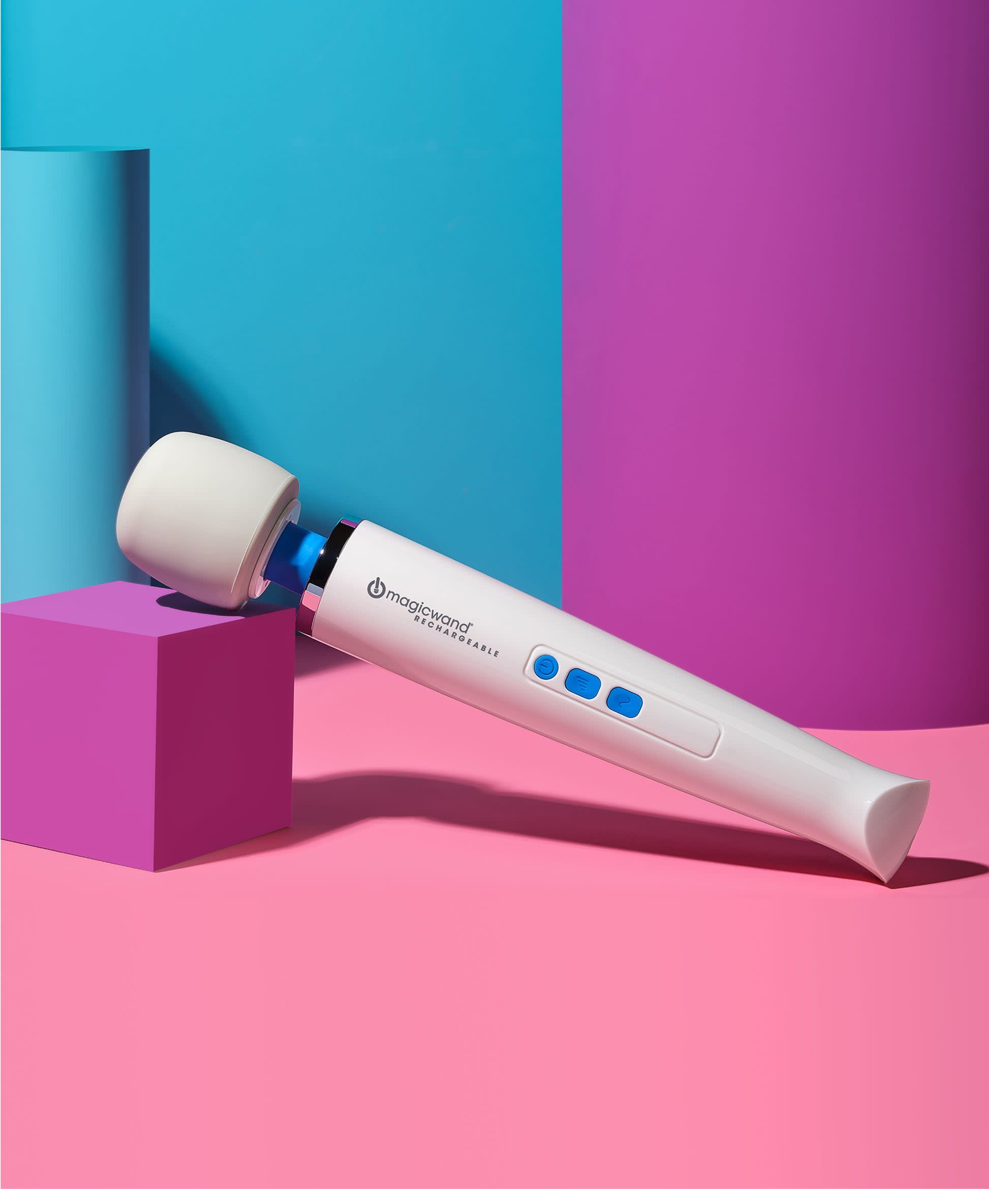 Magic Wand Rechargeable HV-270 massager product photography white background