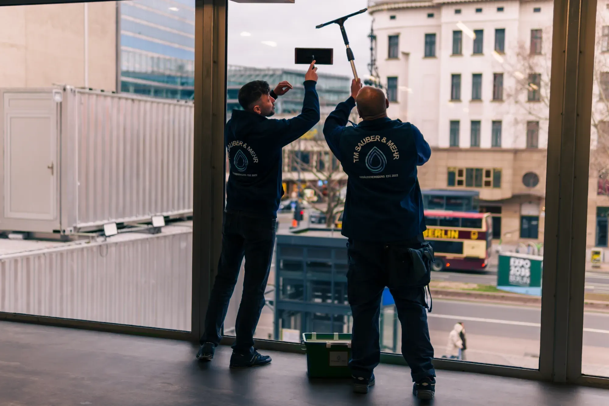 Gemeinsames Fensterreinigen