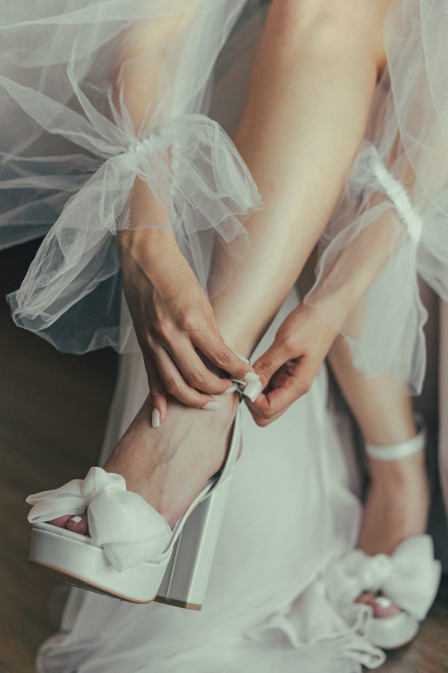 Tacones de novia en su boda en Tijuana