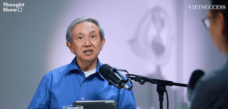 Vì sao Minh Triết bị xem là mơ hồ còn Triết Học là chuẩn mực lí trí?