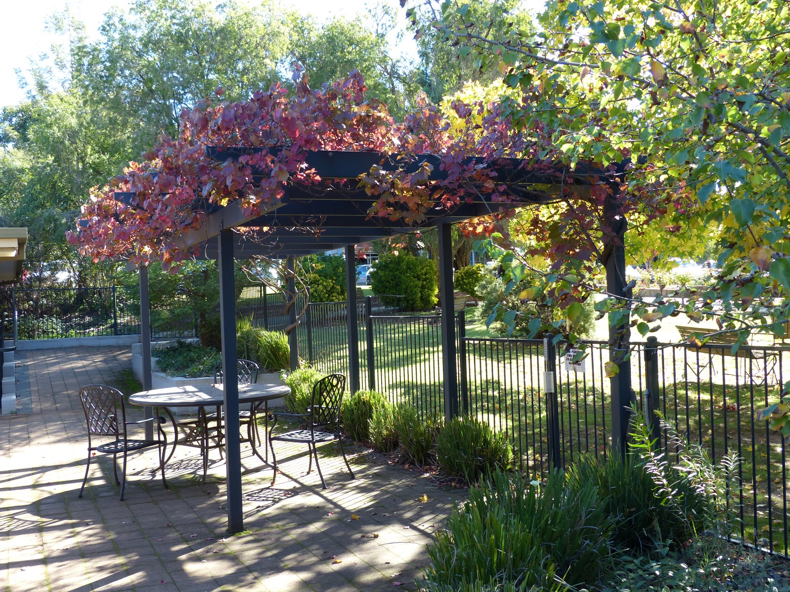 Mary Potter Nursing Home, 6 LEWISHAM Avenue WAGGA WAGGA 2650 NSW CaringCo