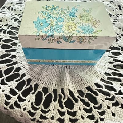 Vintage recipe box 70s early 80s 
