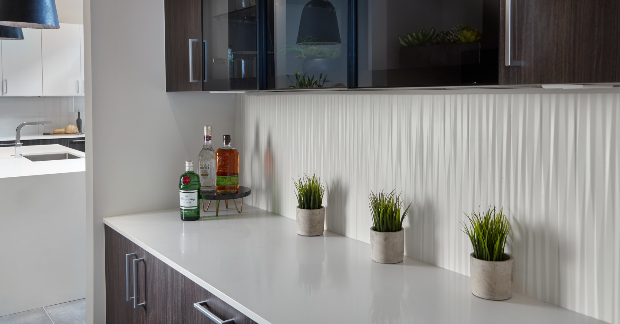 3D White Blade Matte view 1