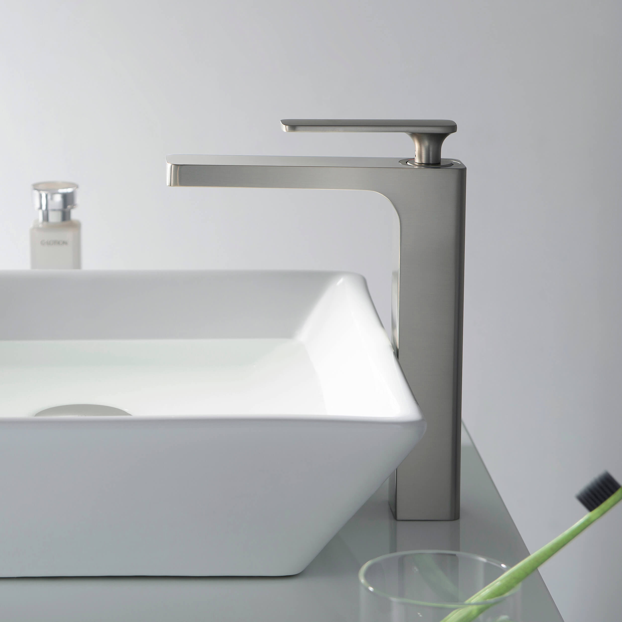 KIBI Infinity Brass Single Handle Bathroom Vessel Sink Faucet - C-KBF1007-KPW101 view 3