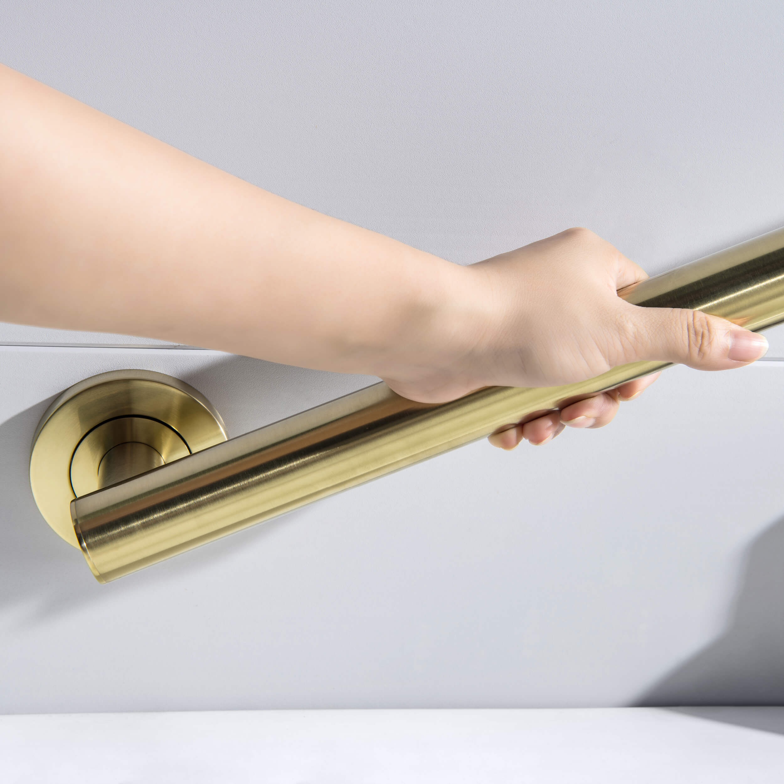 24-Inch Stainless Steel Bathroom Safety Grab Bar – KGB1124 view 4