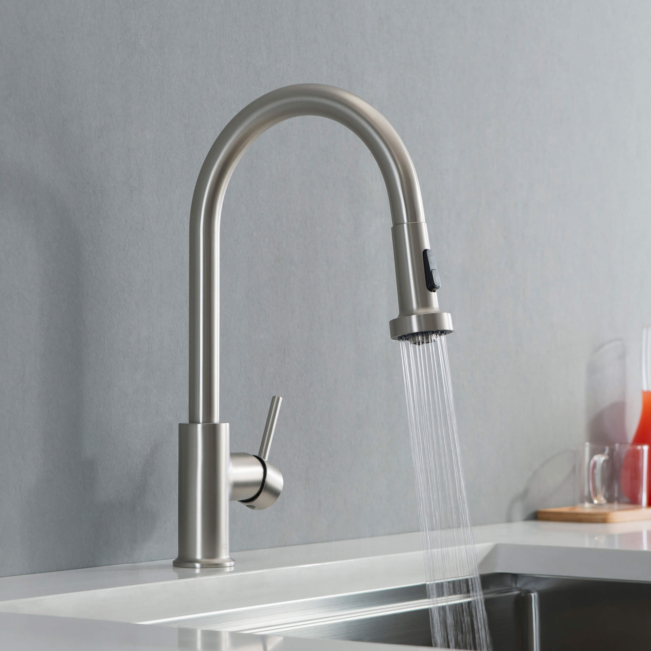 Casa Single Handle Pull Down Kitchen Sink Faucet - KKF2002 view 2