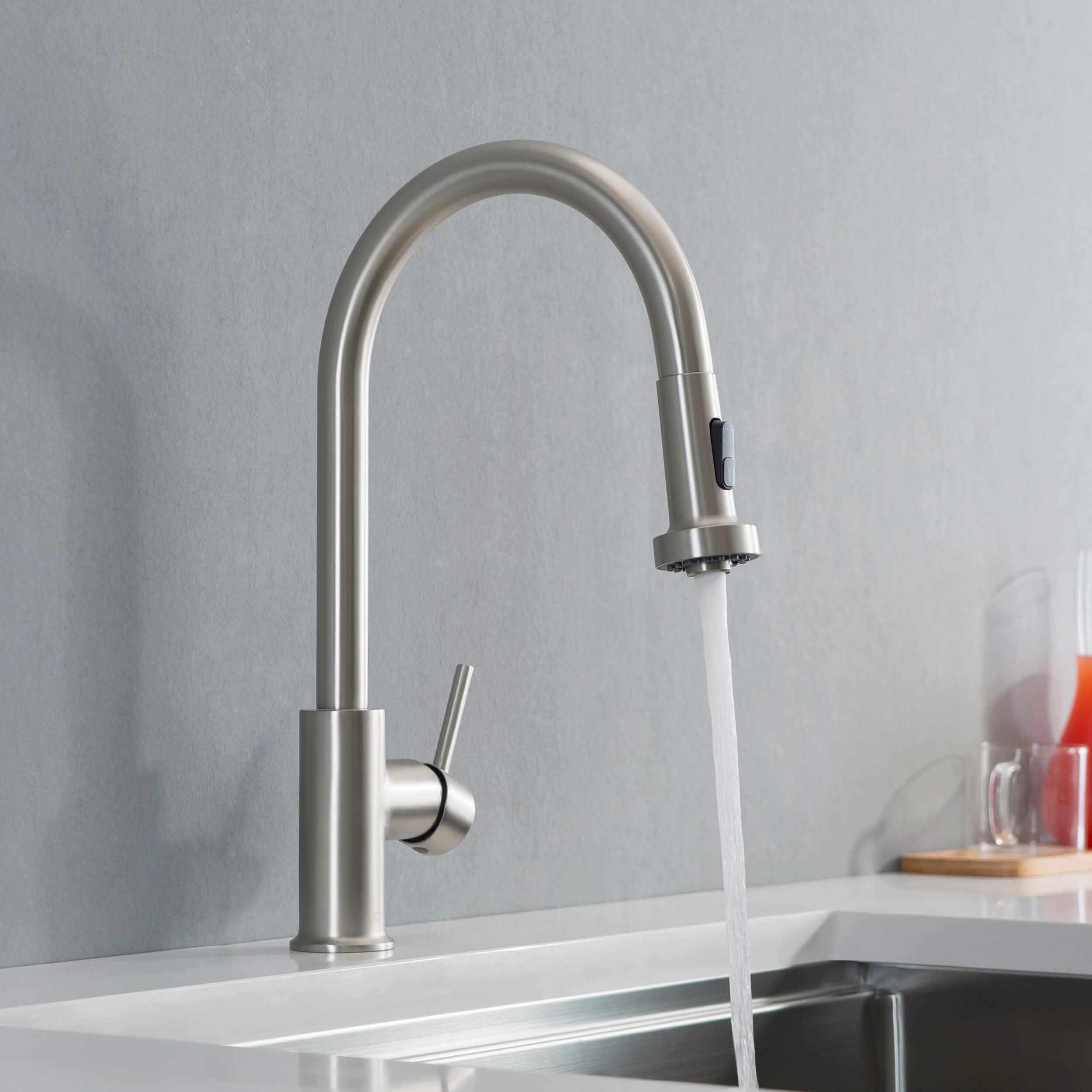 Casa Single Handle Pull Down Kitchen Sink Faucet - KKF2002 view 3