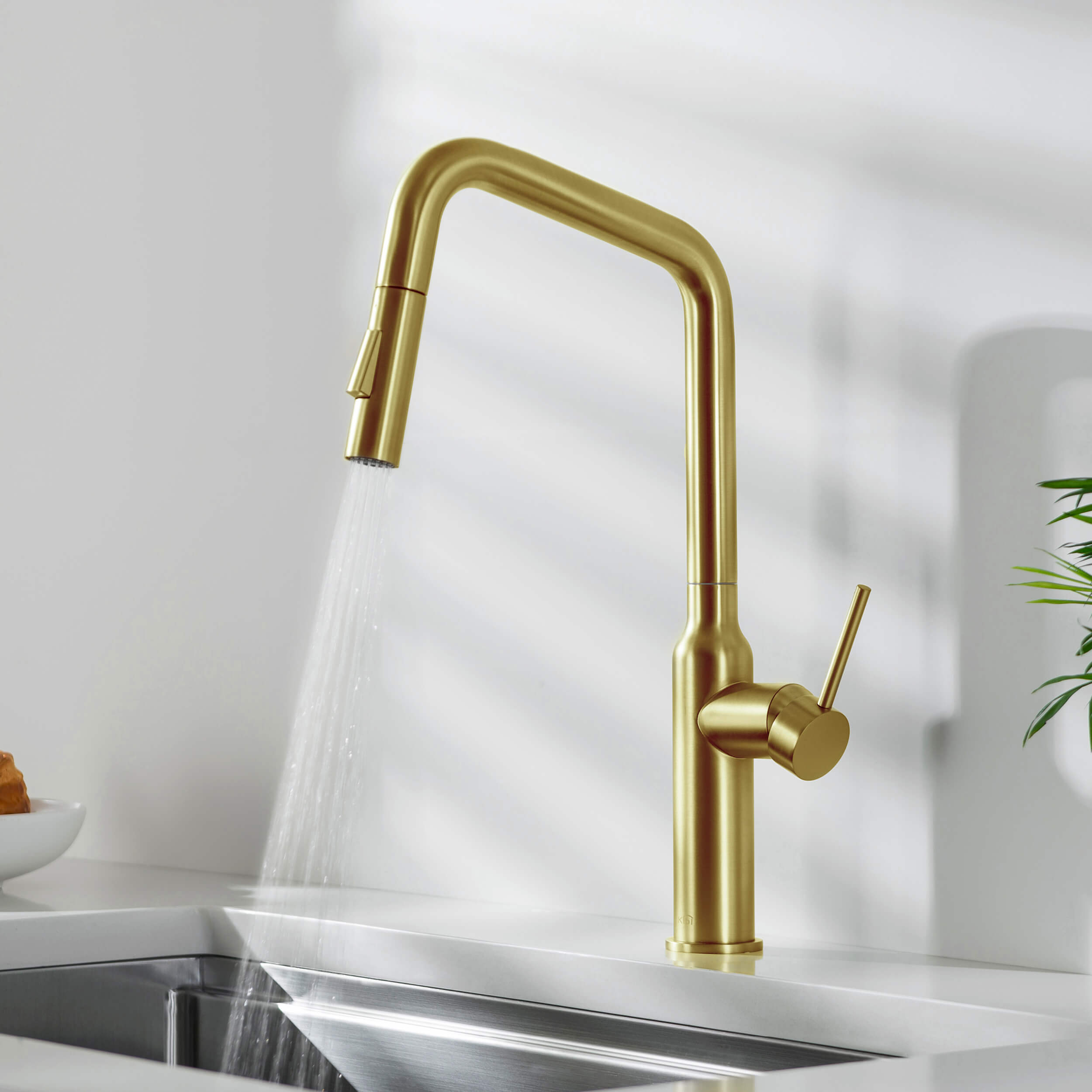 Macon Single Handle Pull Down Kitchen Sink Faucet - KKF2007 view 3