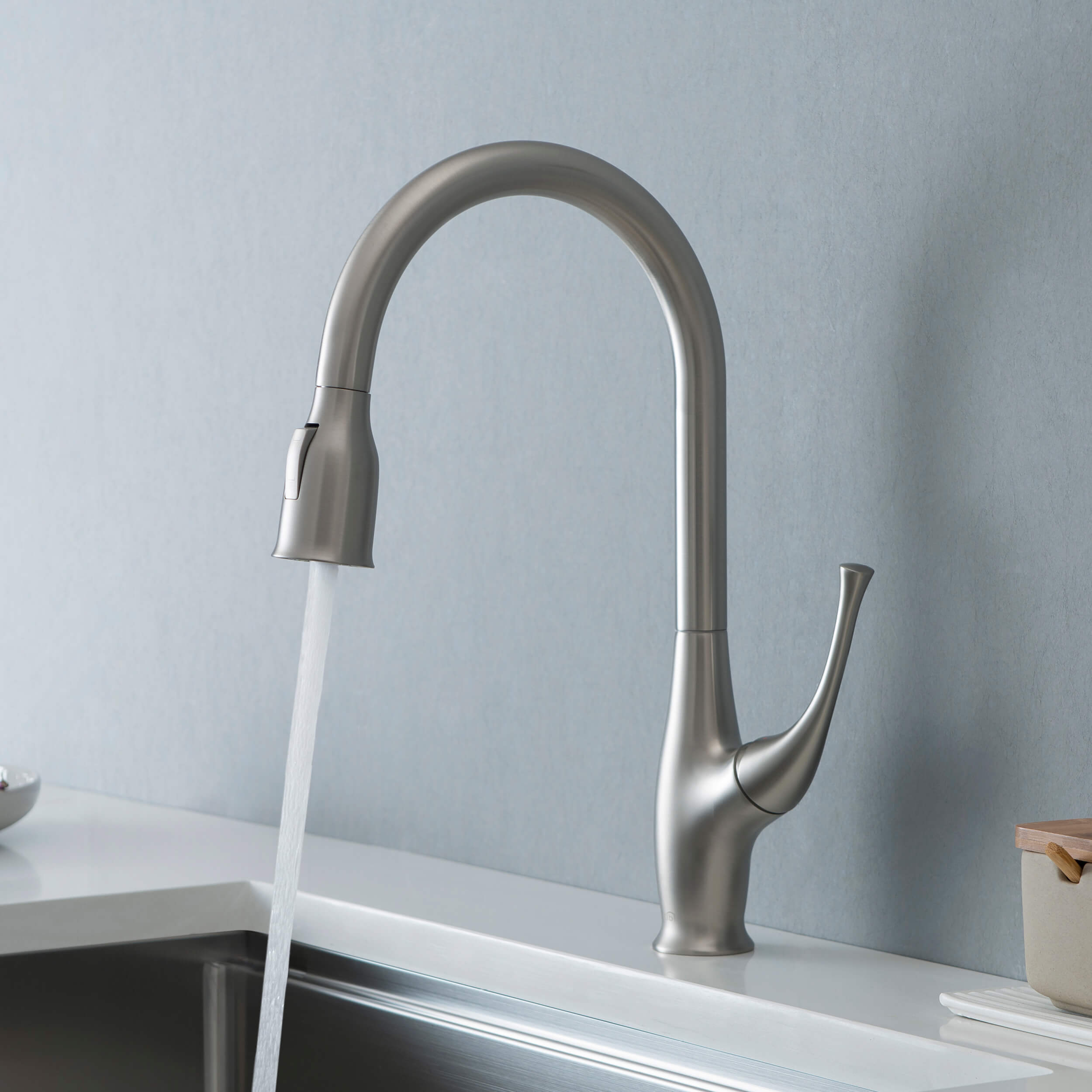 Cedar Single Handle Pull Down Kitchen Sink Faucet - KKF2010 view 2