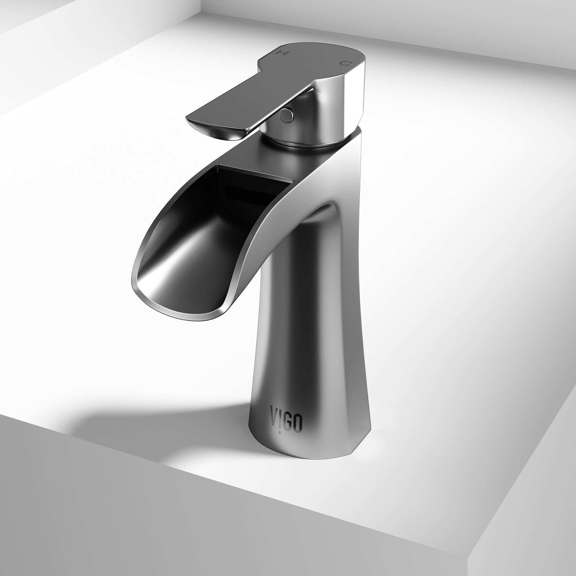 Paloma Single Hole Bathroom Faucet view 3