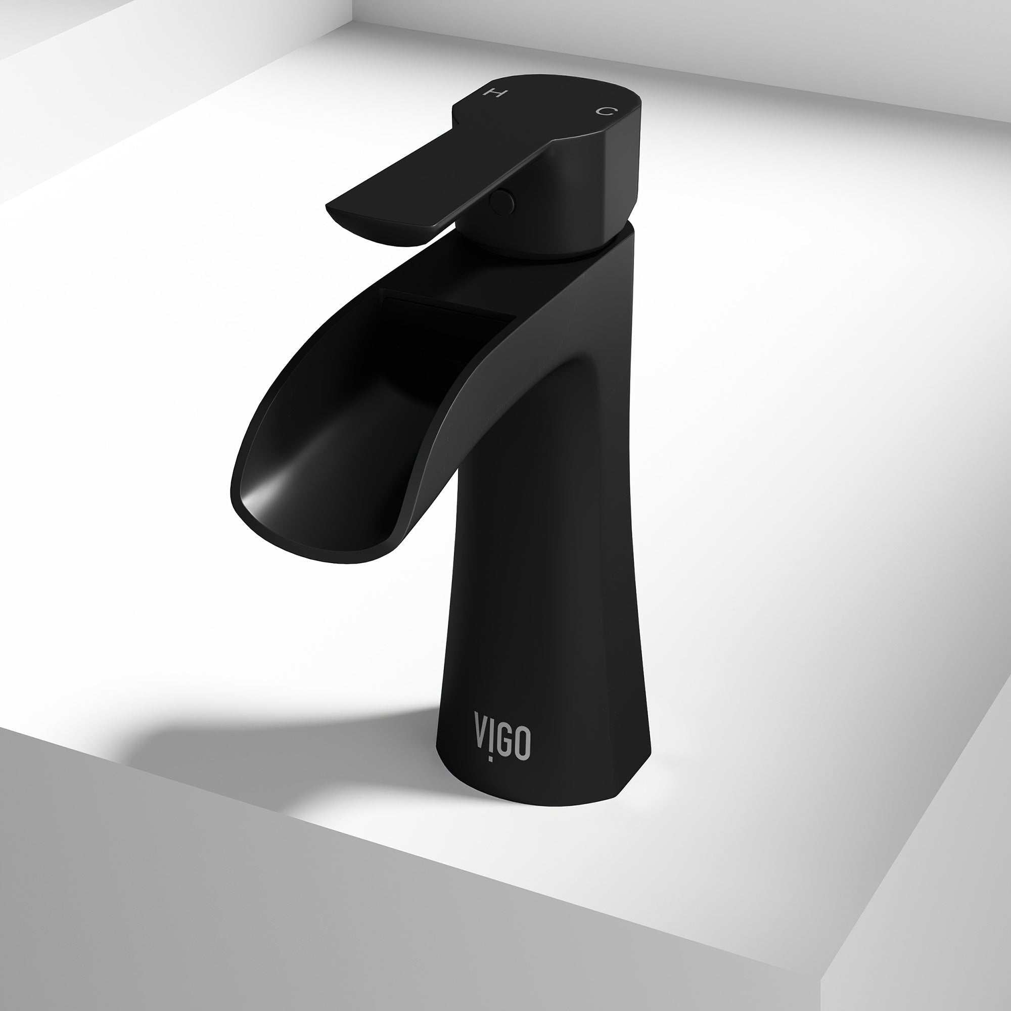 Paloma Single Hole Bathroom Faucet view 1