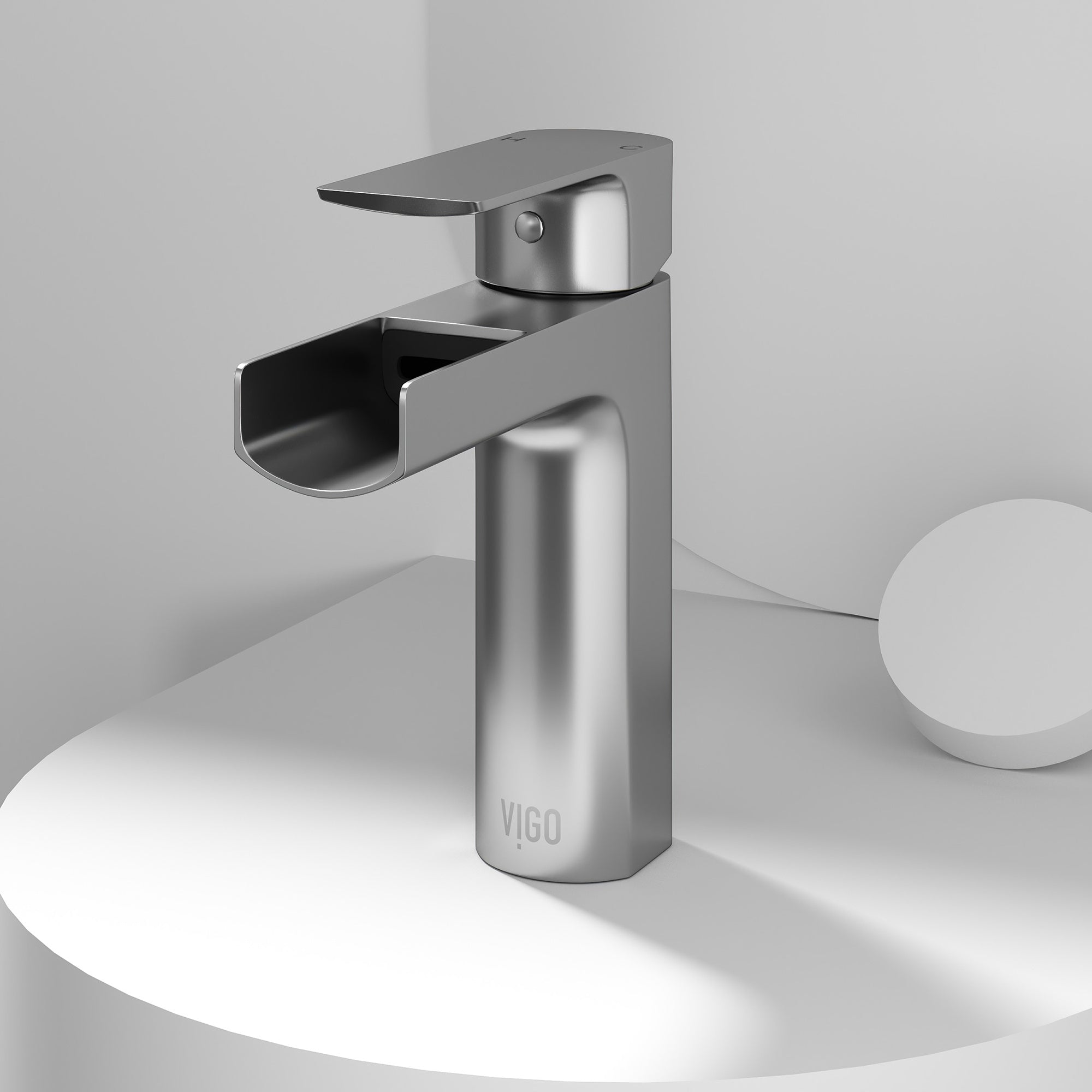 Amada Single Hole Bathroom Faucet view 3