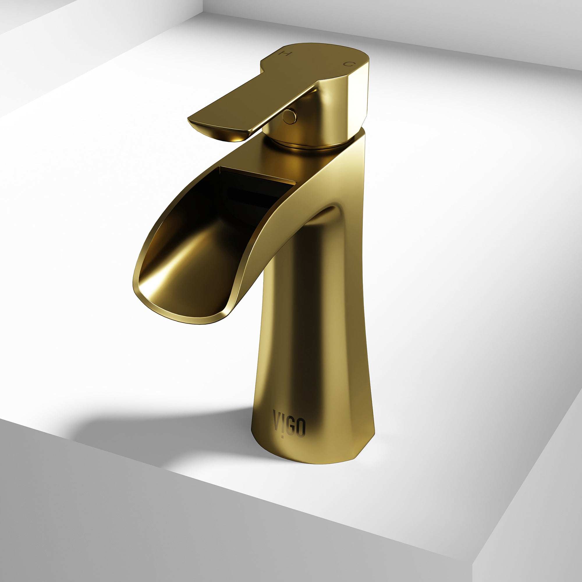 Paloma Single Hole Bathroom Faucet view 2