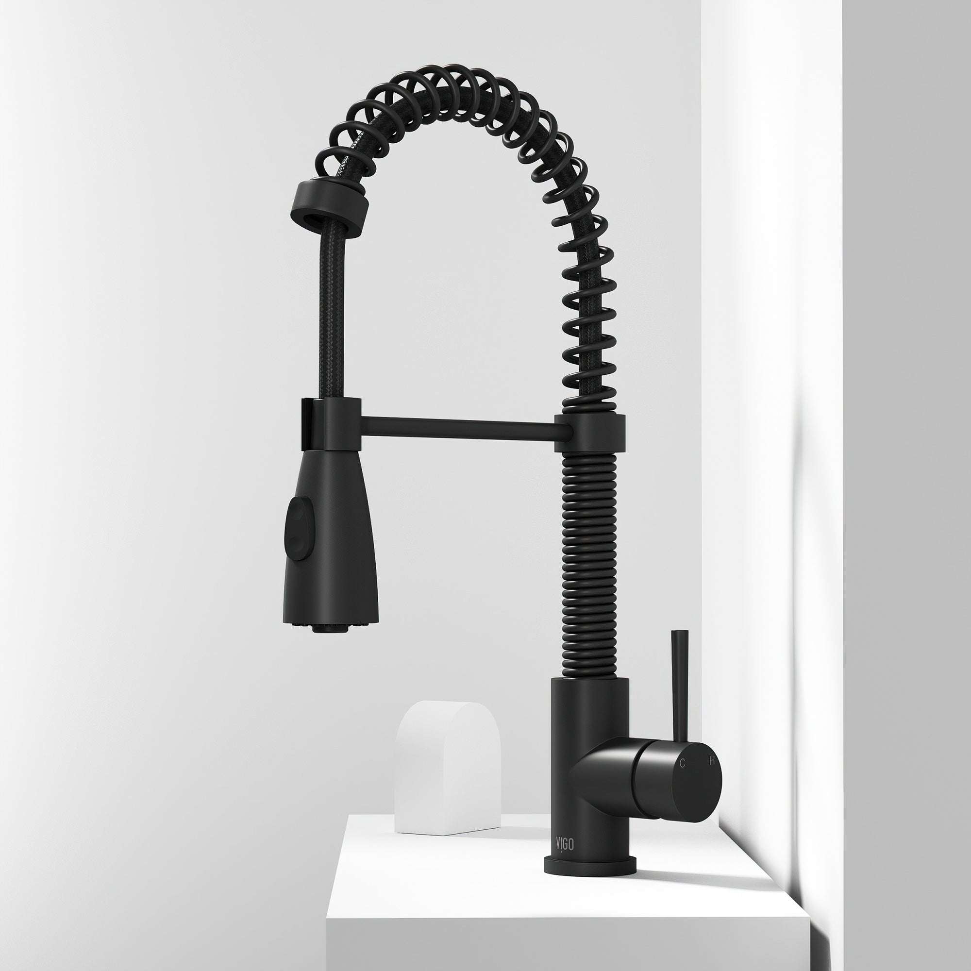 Brant Pull‑Down Spray Kitchen Faucet view 1