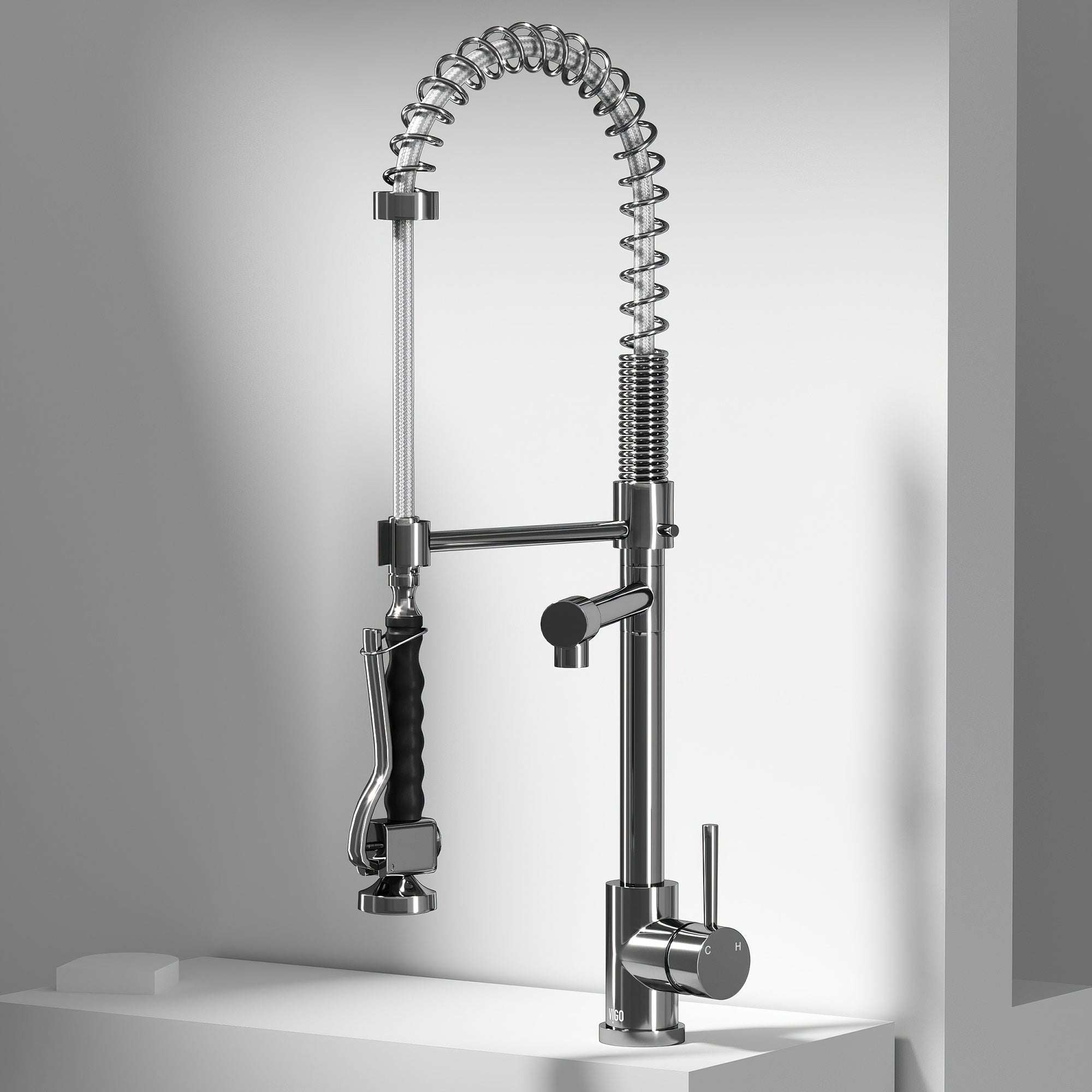 Zurich Pull-Down Kitchen Faucet view 4