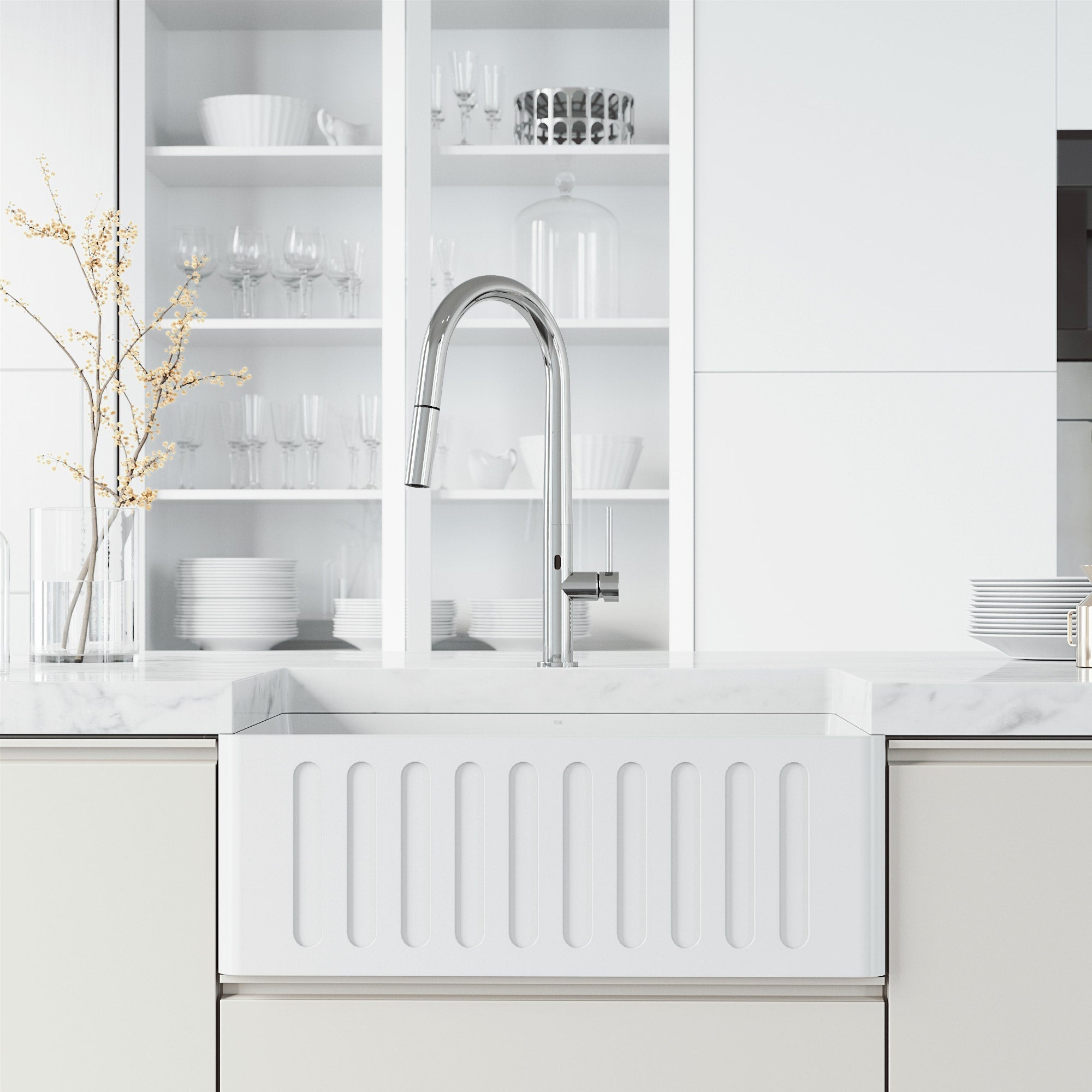 Greenwich Touchless Pull-Down Kitchen Faucet view 3