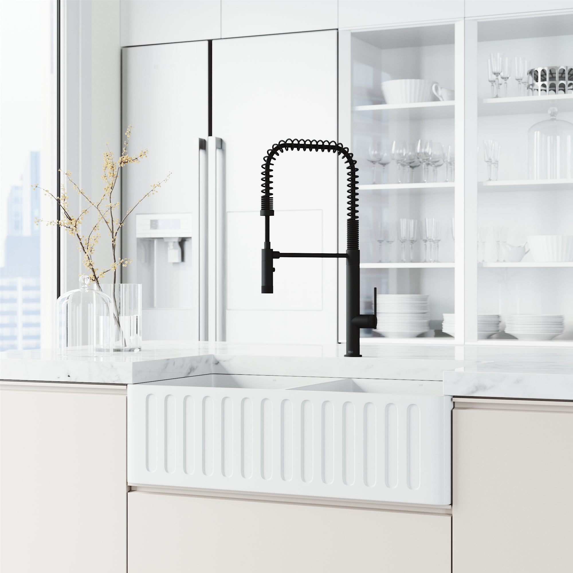 Sterling Pull-Down Kitchen Faucet view 2
