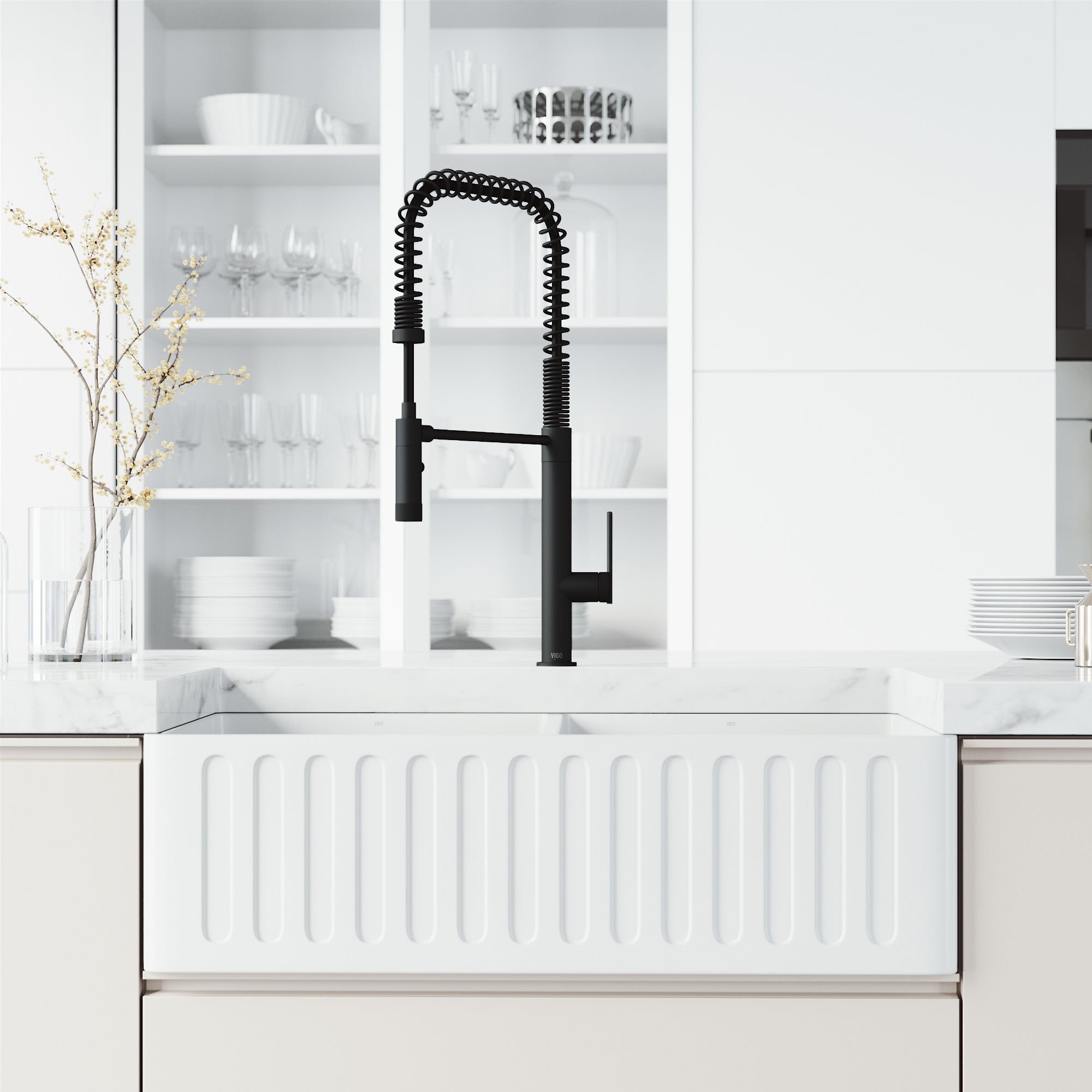 Sterling Pull-Down Kitchen Faucet view 4