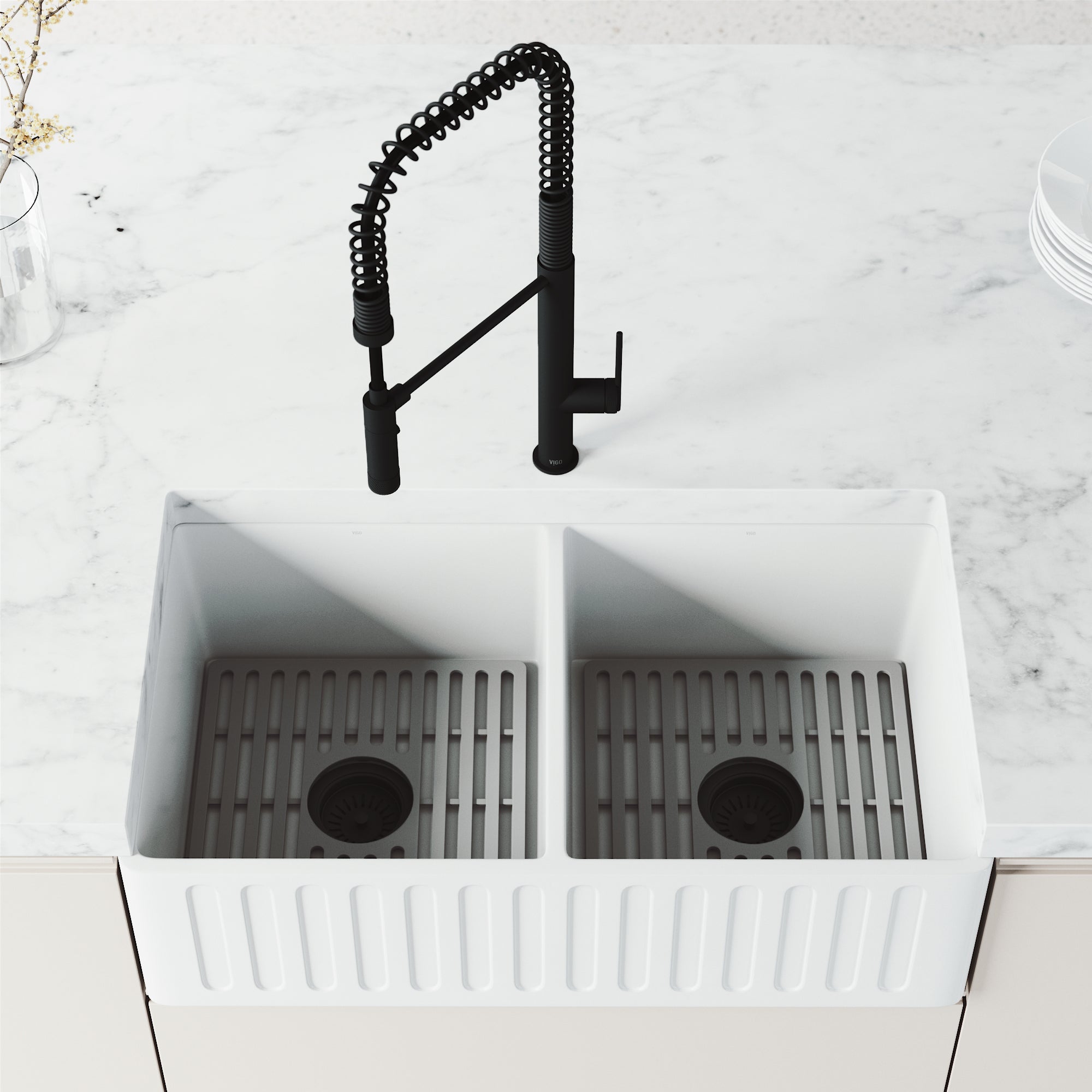 Sterling Pull-Down Kitchen Faucet view 3