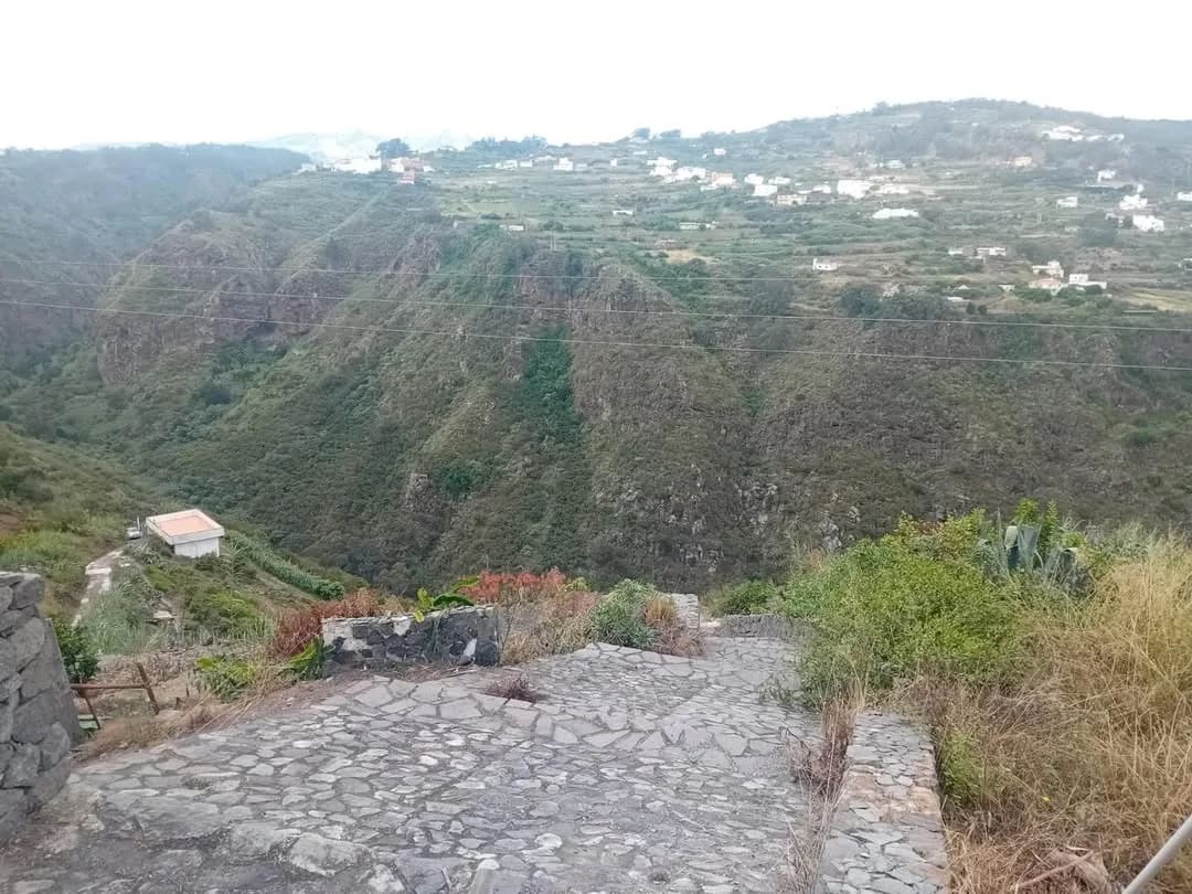 Imagen del evento Hiking  Moya  Calabozo Dam  Guia junio-2026