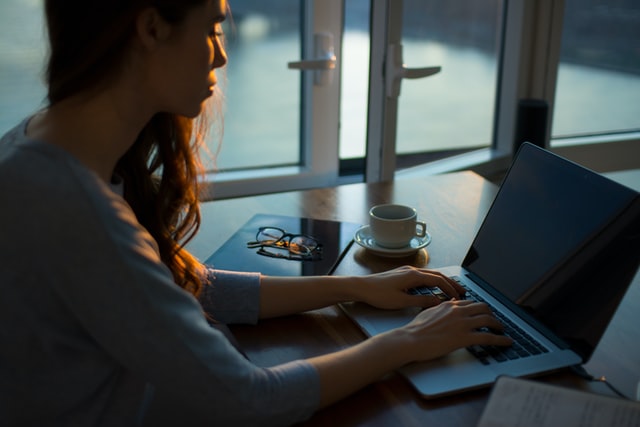 spanish translator working from home