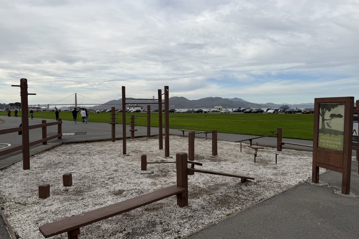 Marina Green Calisthenics Stations - Photo 3