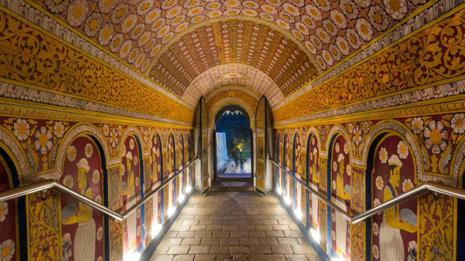 Kandyan era wall paintings