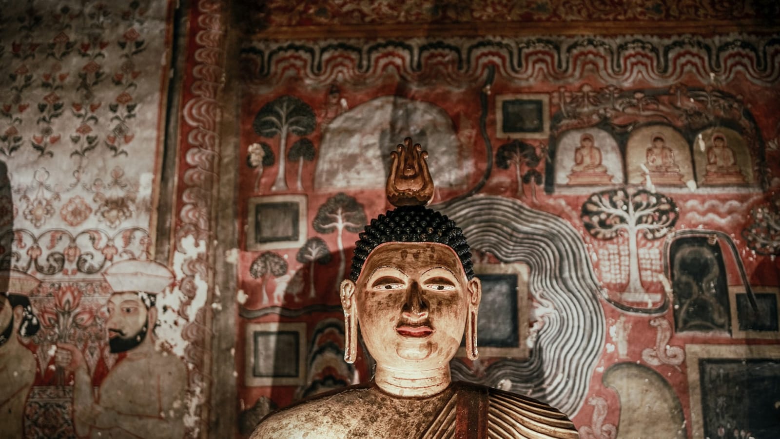 Meditating Buddha statue