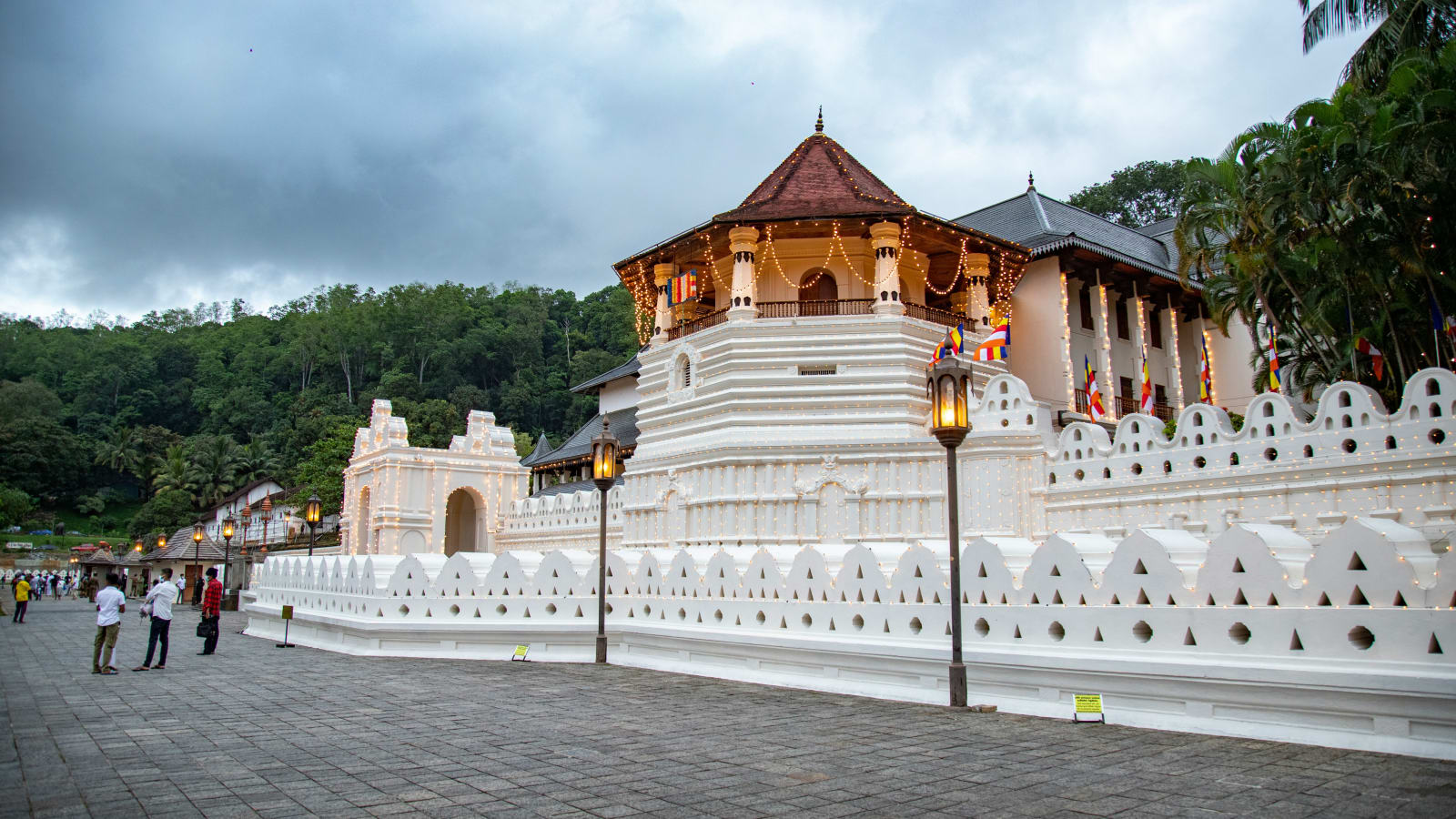 Temple of the Tooth exterior