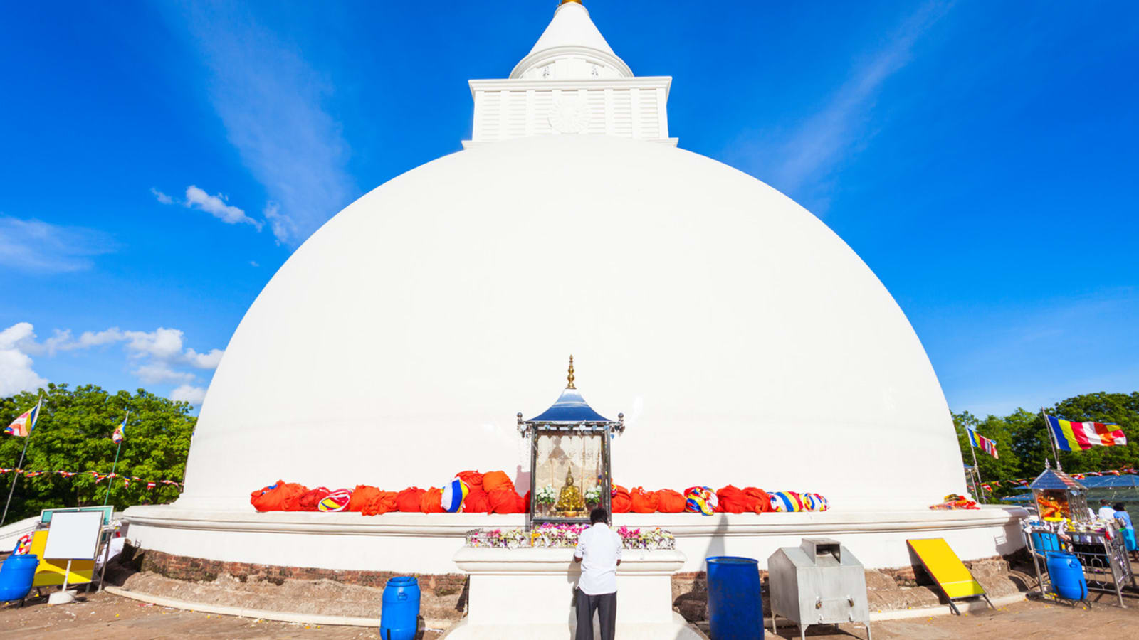 Kiri Vehera in Kataragama