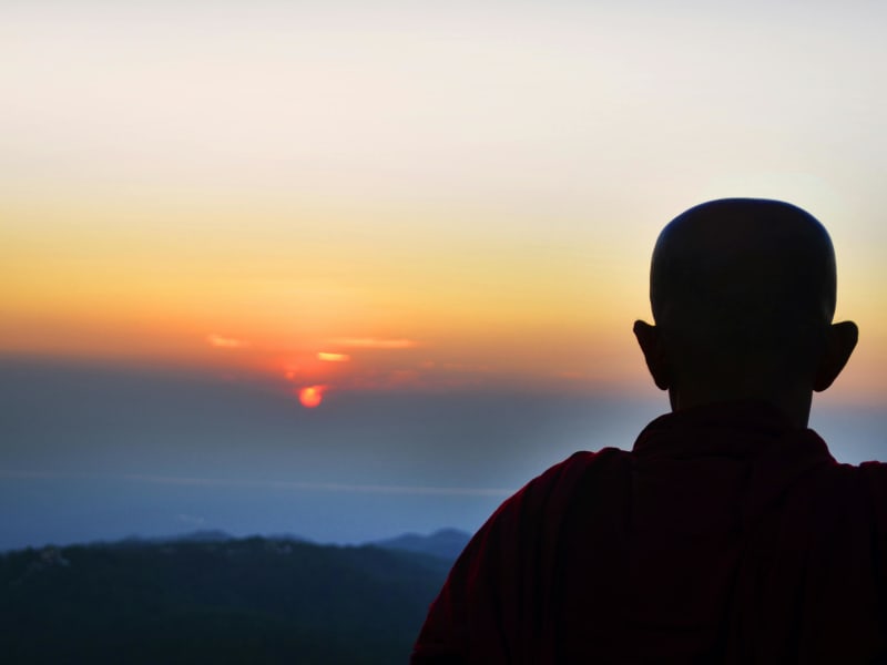 monk-meditate