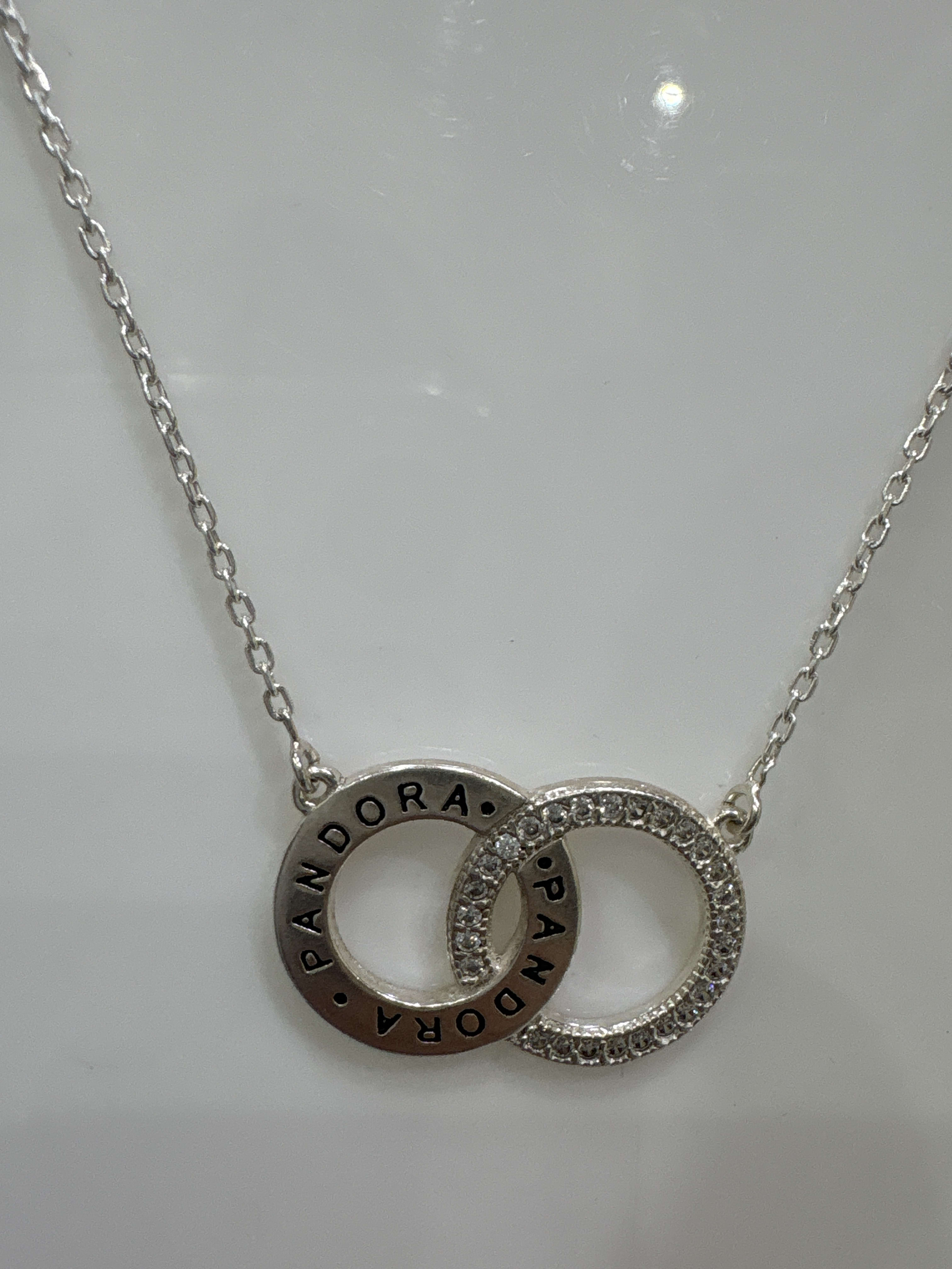 Conjunto tipo Pandora