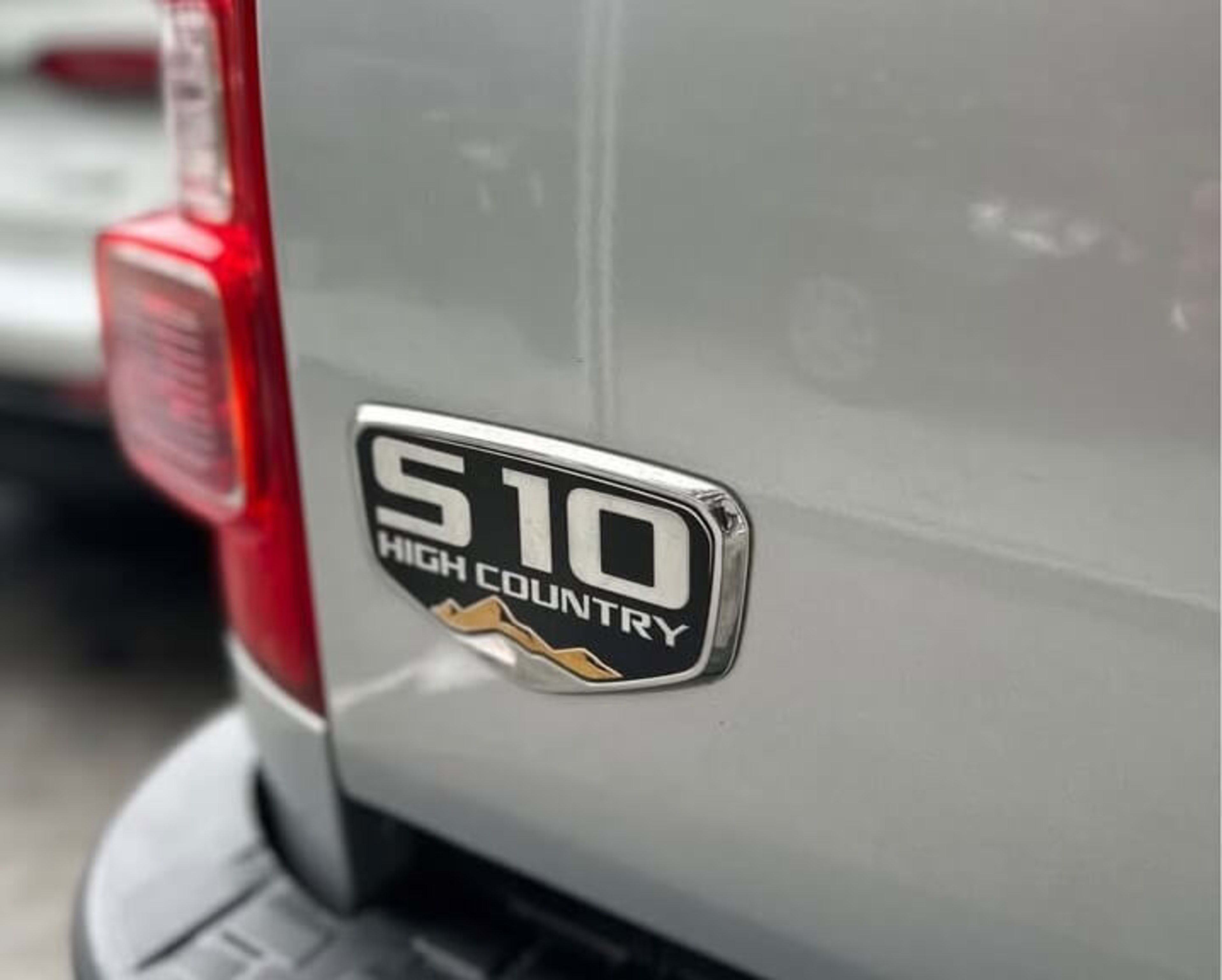 S10