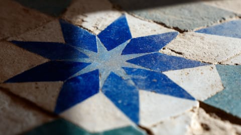 The Geometry Inside the Tile