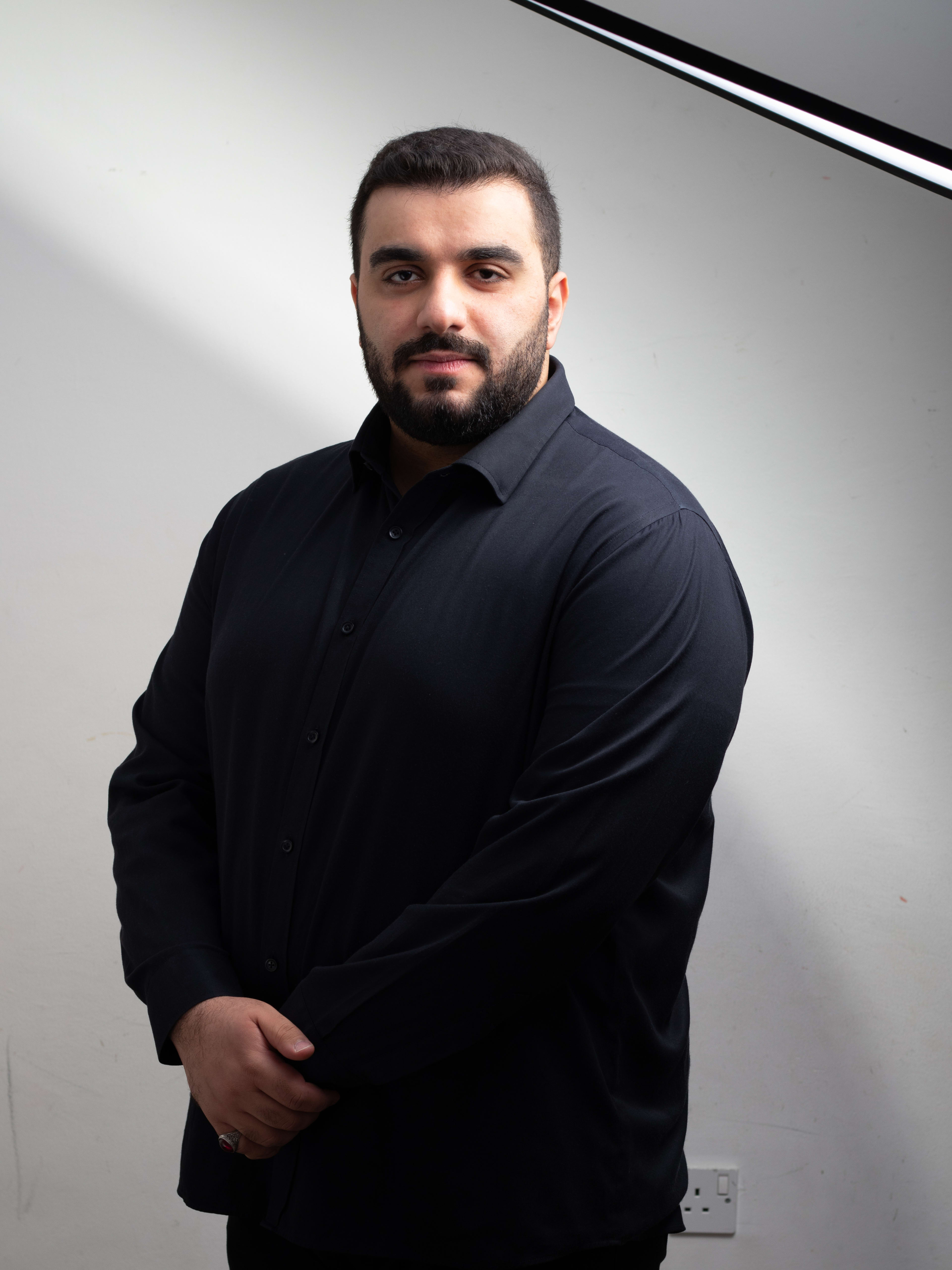 الرادود علي حسن