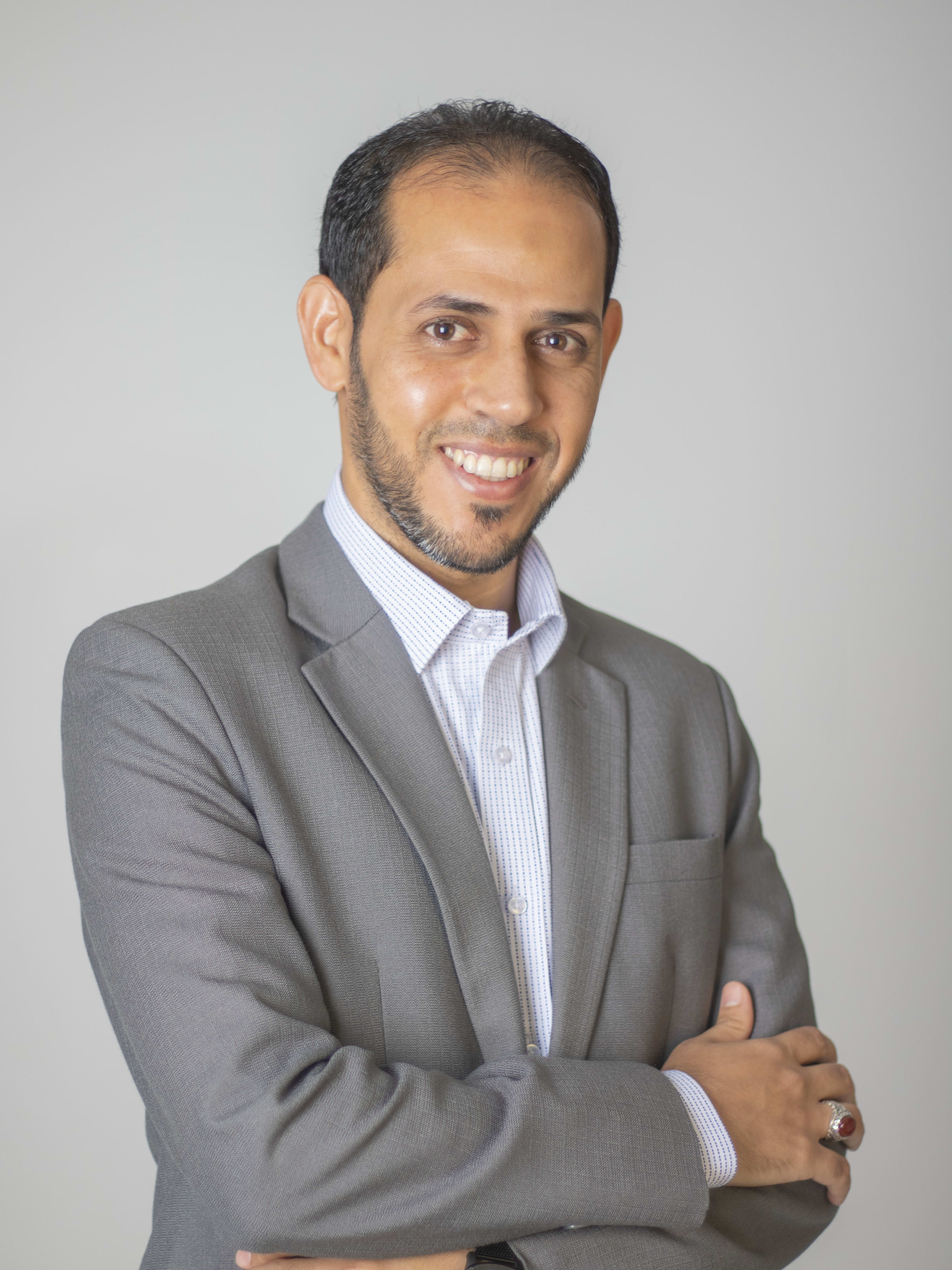 الأستاذ محمود حمدان