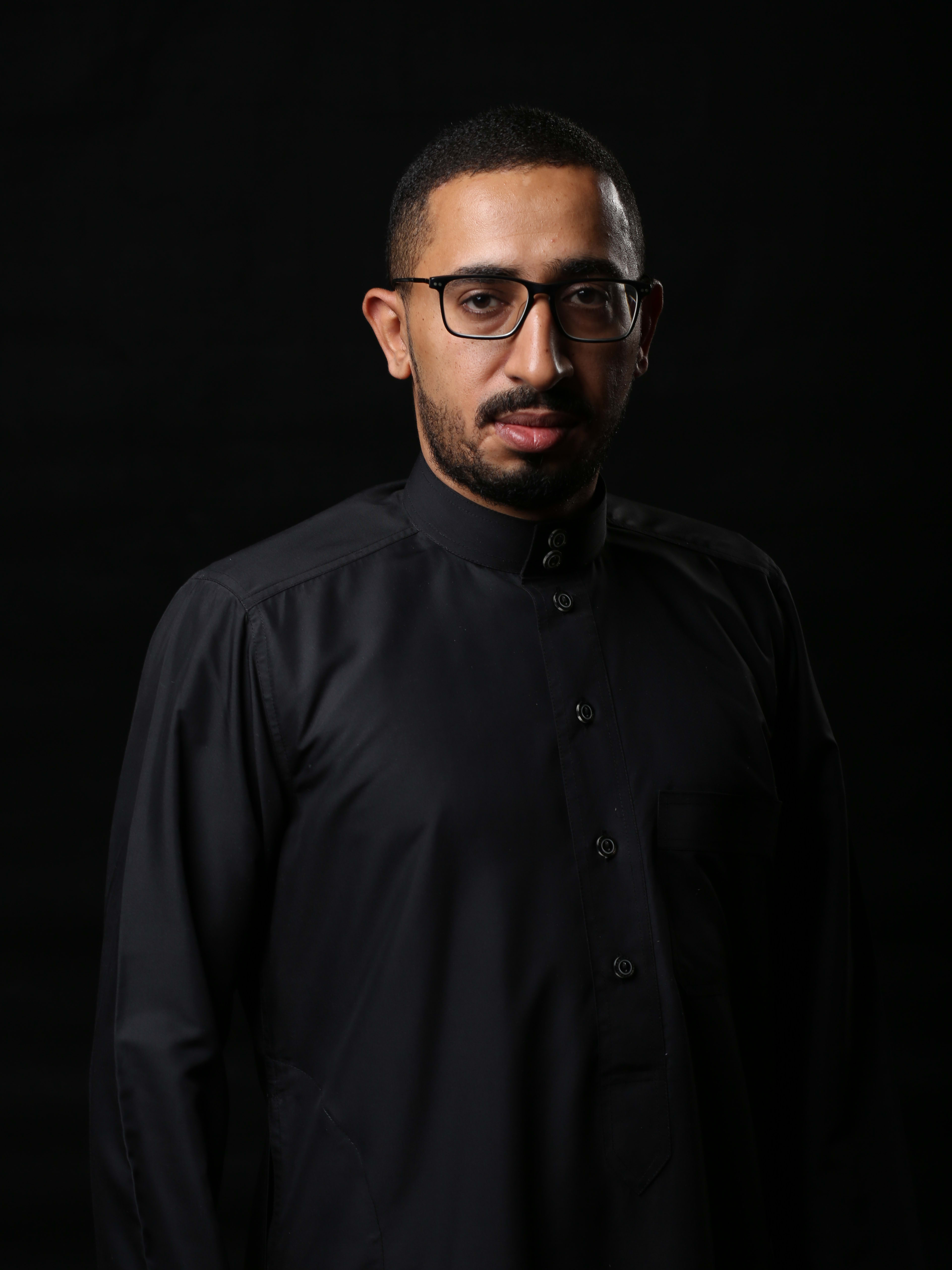 الشاعر سعيد العصفور