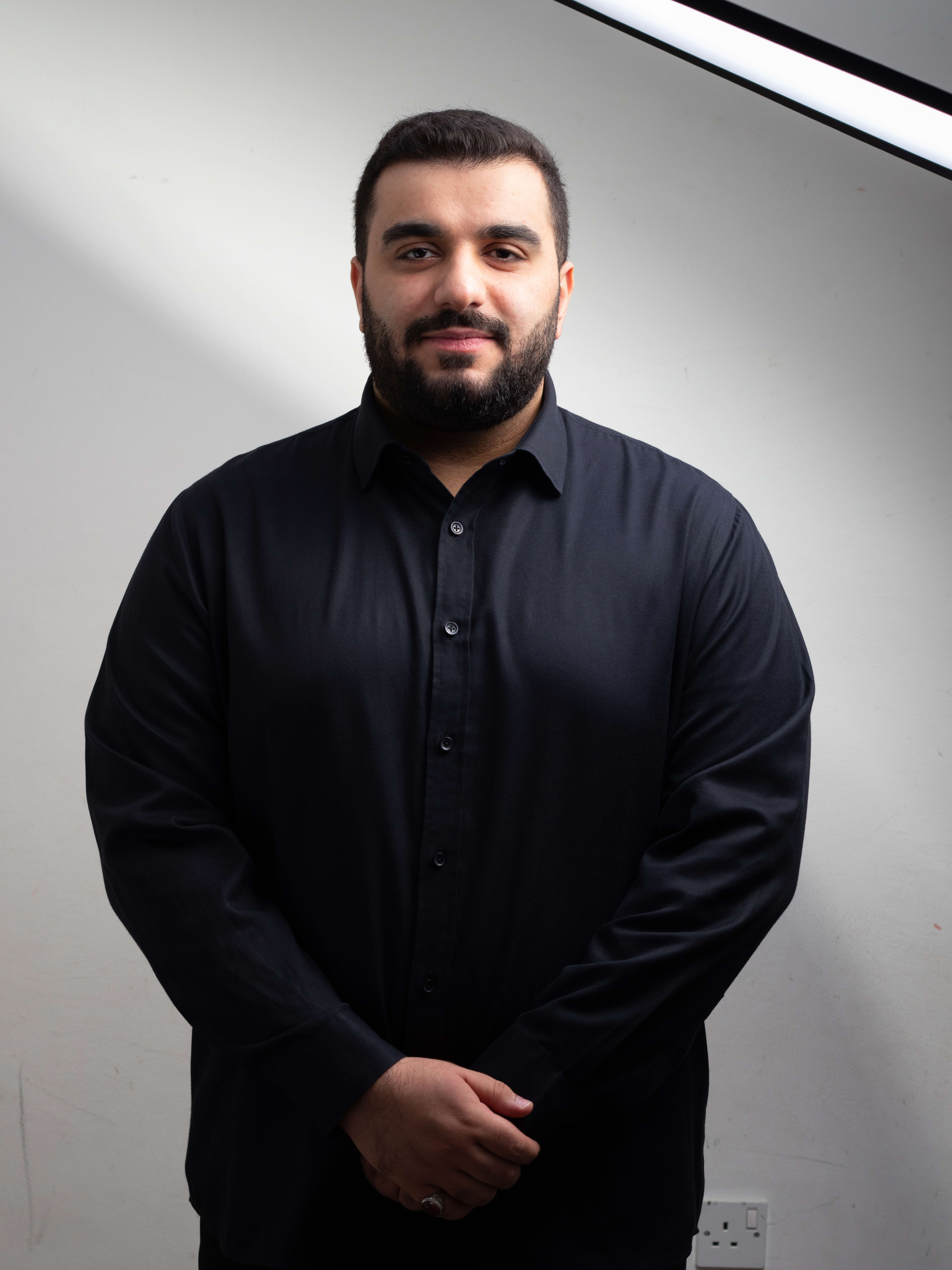 الرادود علي حسن