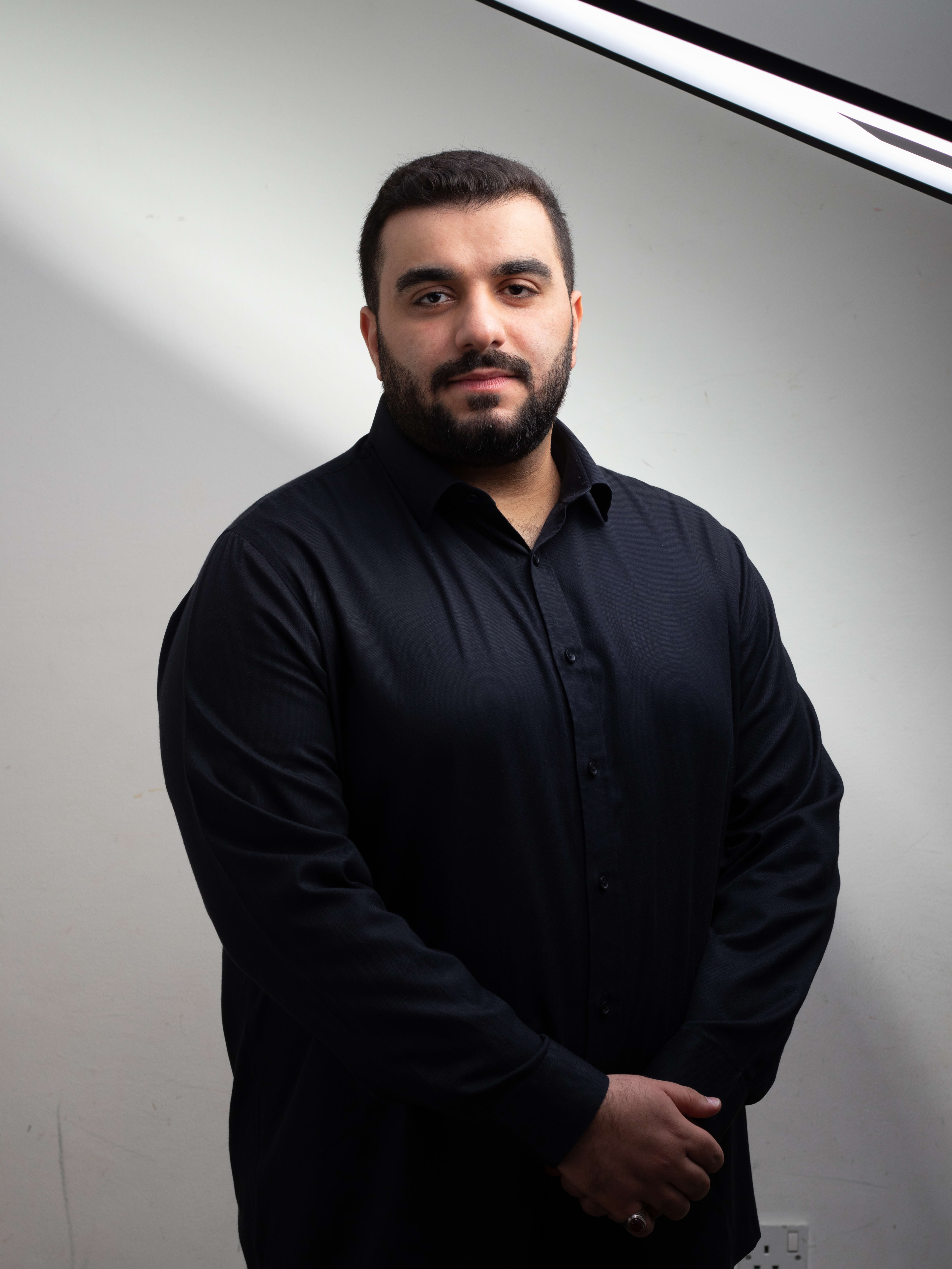 الرادود علي حسن