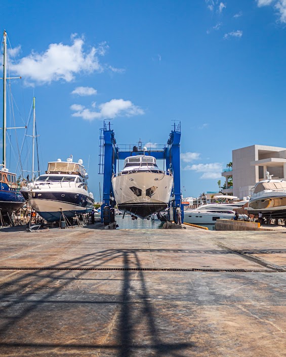 VNV Group Marina Cancun