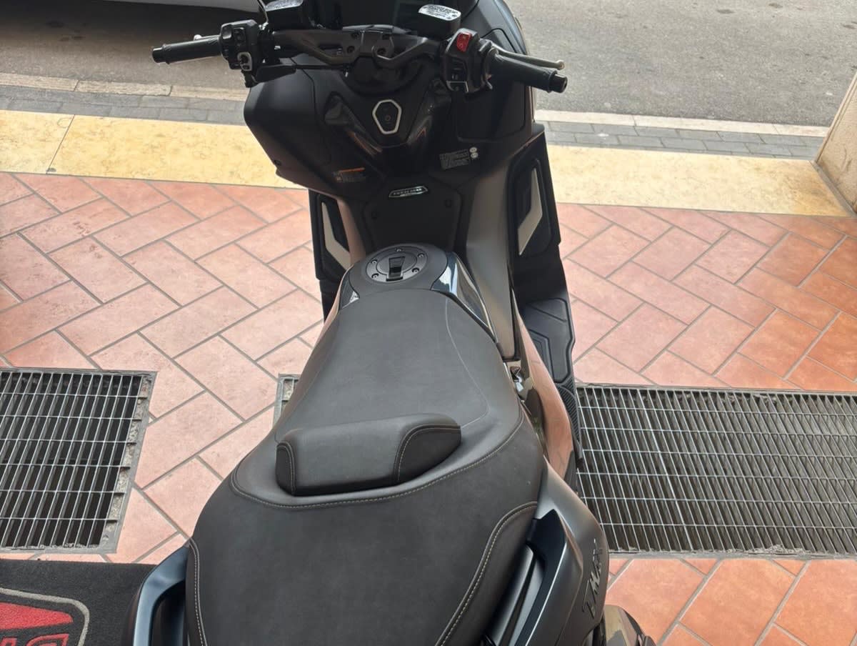 Yamaha TMax Tech Max – immagine 5