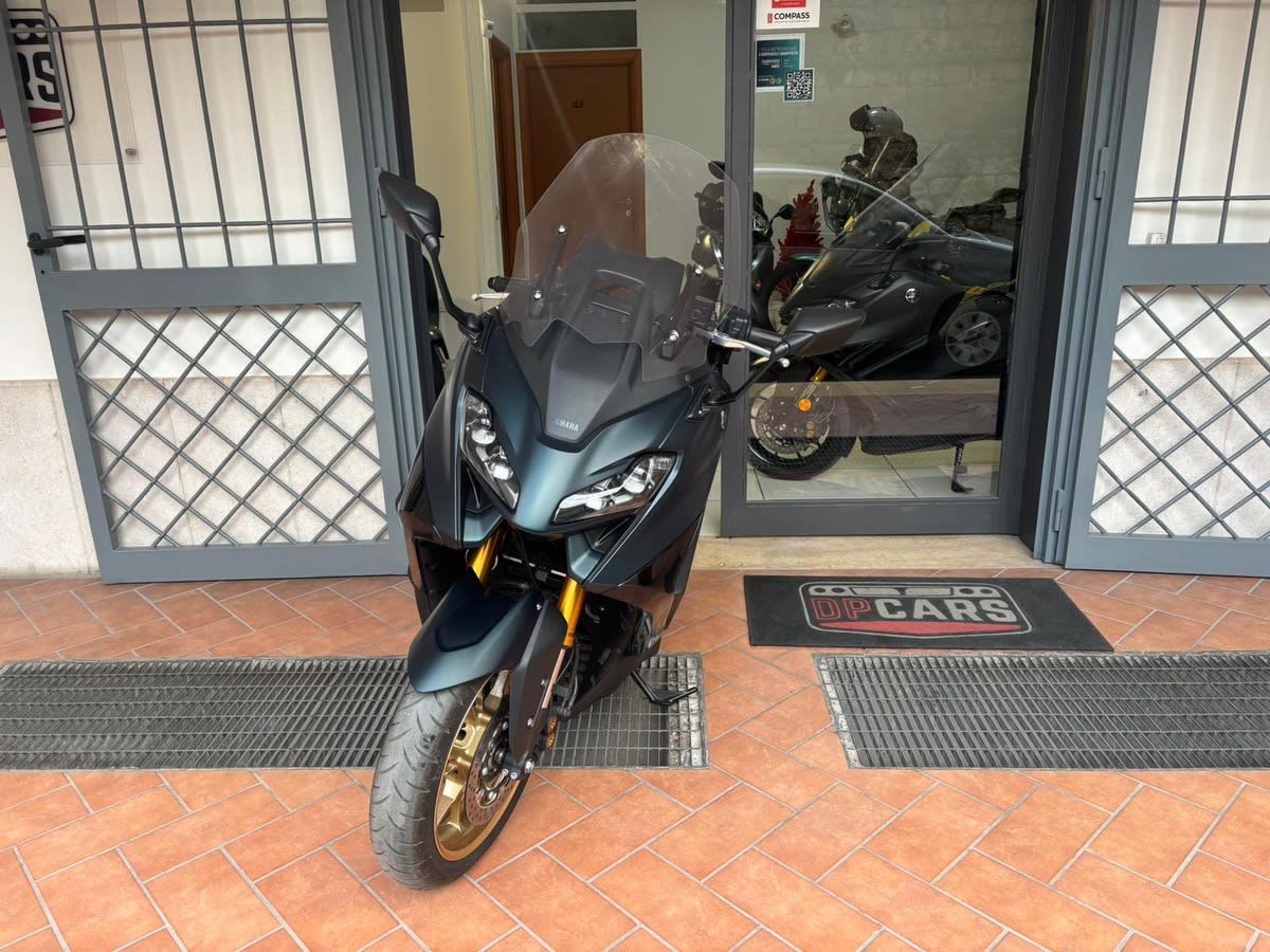 Yamaha TMax Tech Max – immagine 3