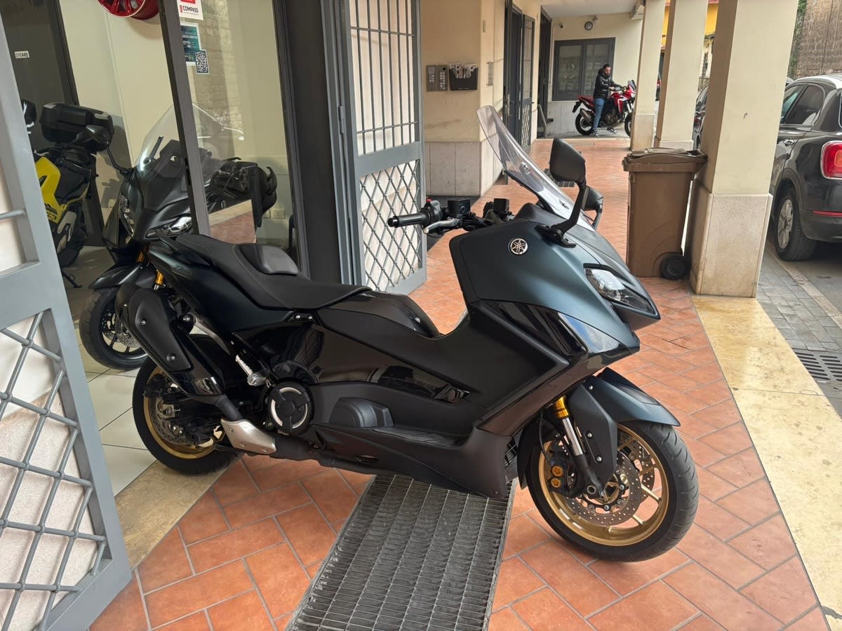 Yamaha TMax Tech Max – immagine 4