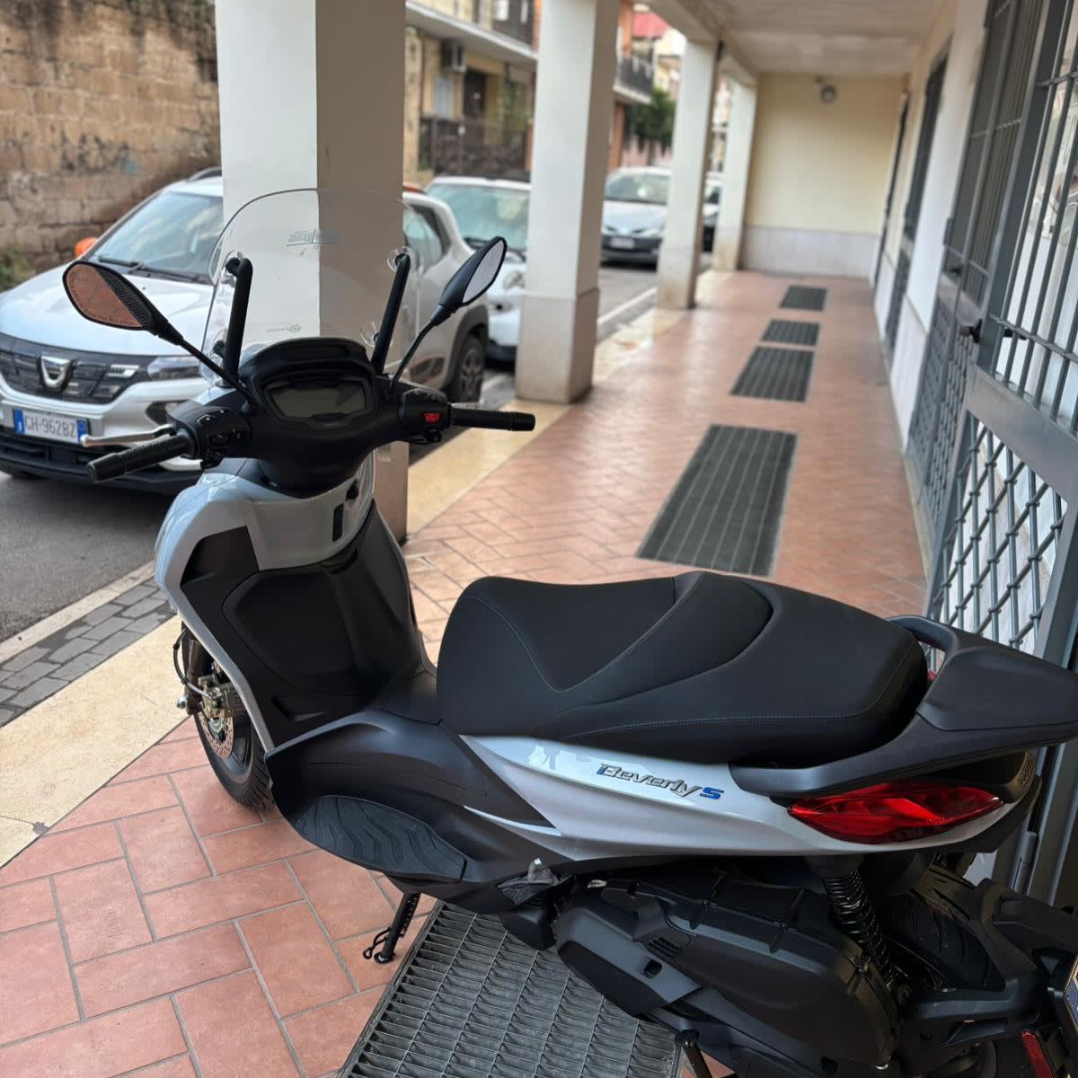 Piaggio Beverly S – immagine 4