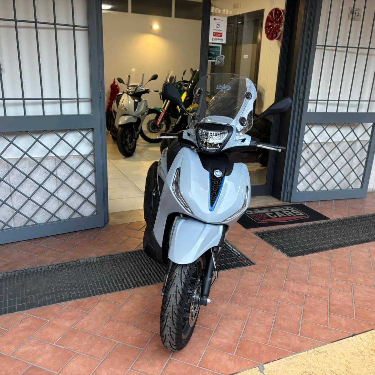 Piaggio Beverly S – immagine 1