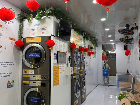 SkyWash laundromat- 100 Tran Phu - self service laundry- 24/7 laundry shop in Nha Trang