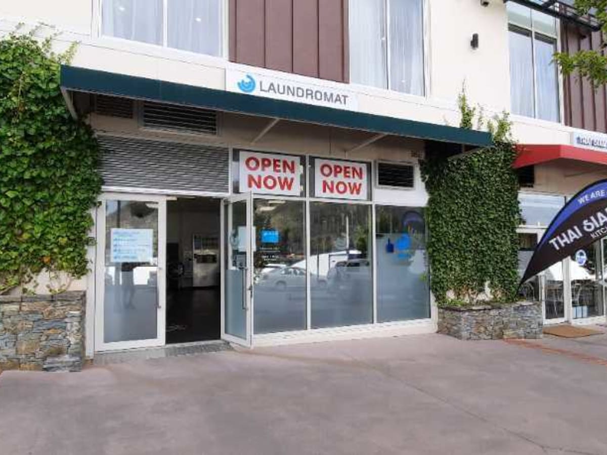 Liquid Laundromat Ramada Queenstown laundry shop in Queenstown