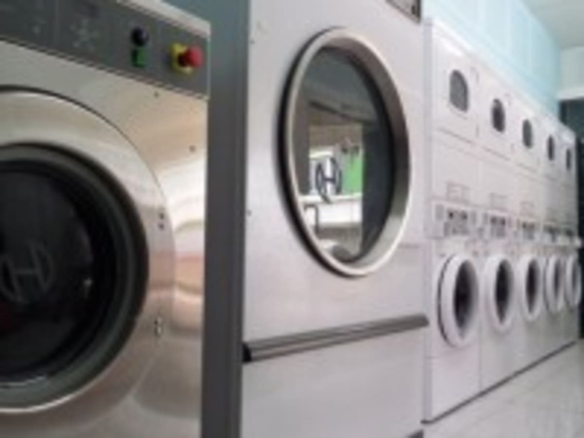 Orchid Laundromat laundry shop in Tangerang Selatan