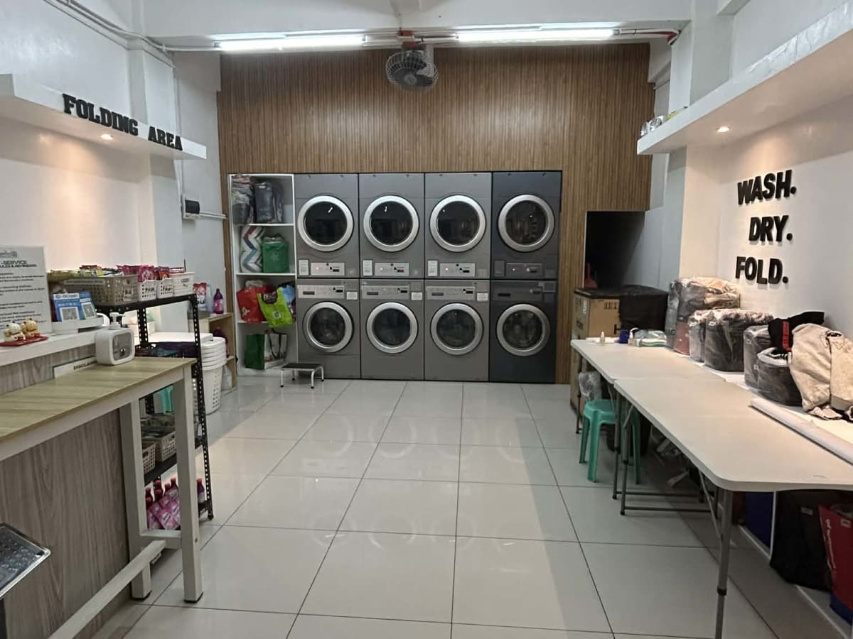 Sibs Spintech Laundry Hub laundry shop in Imus